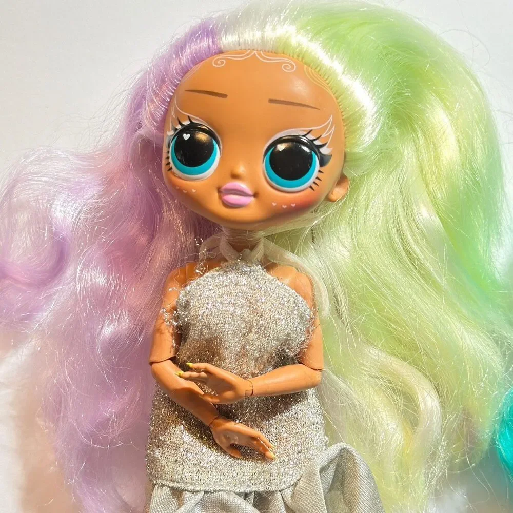 2 -LOL Surprise OMG Sunshine Make Over Girl Doll & Winter Cosmic Doll-As is